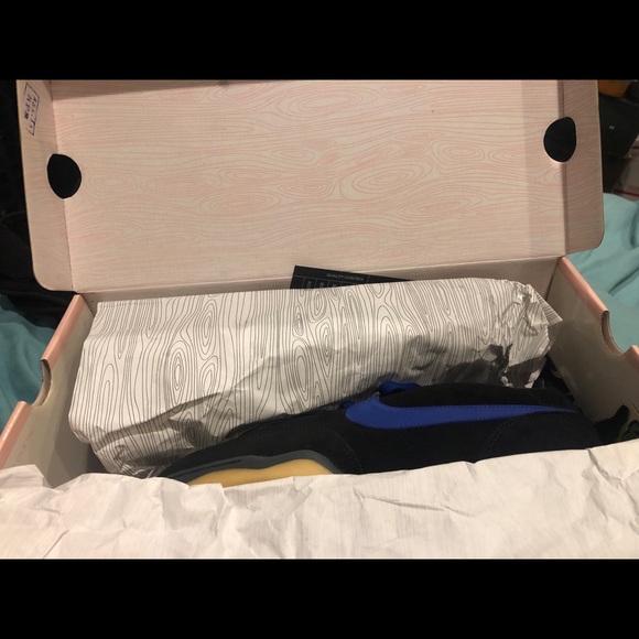 RARE DS Nike FC Zoom Air Doernbecher glow in the dark - Picture 3 of 3